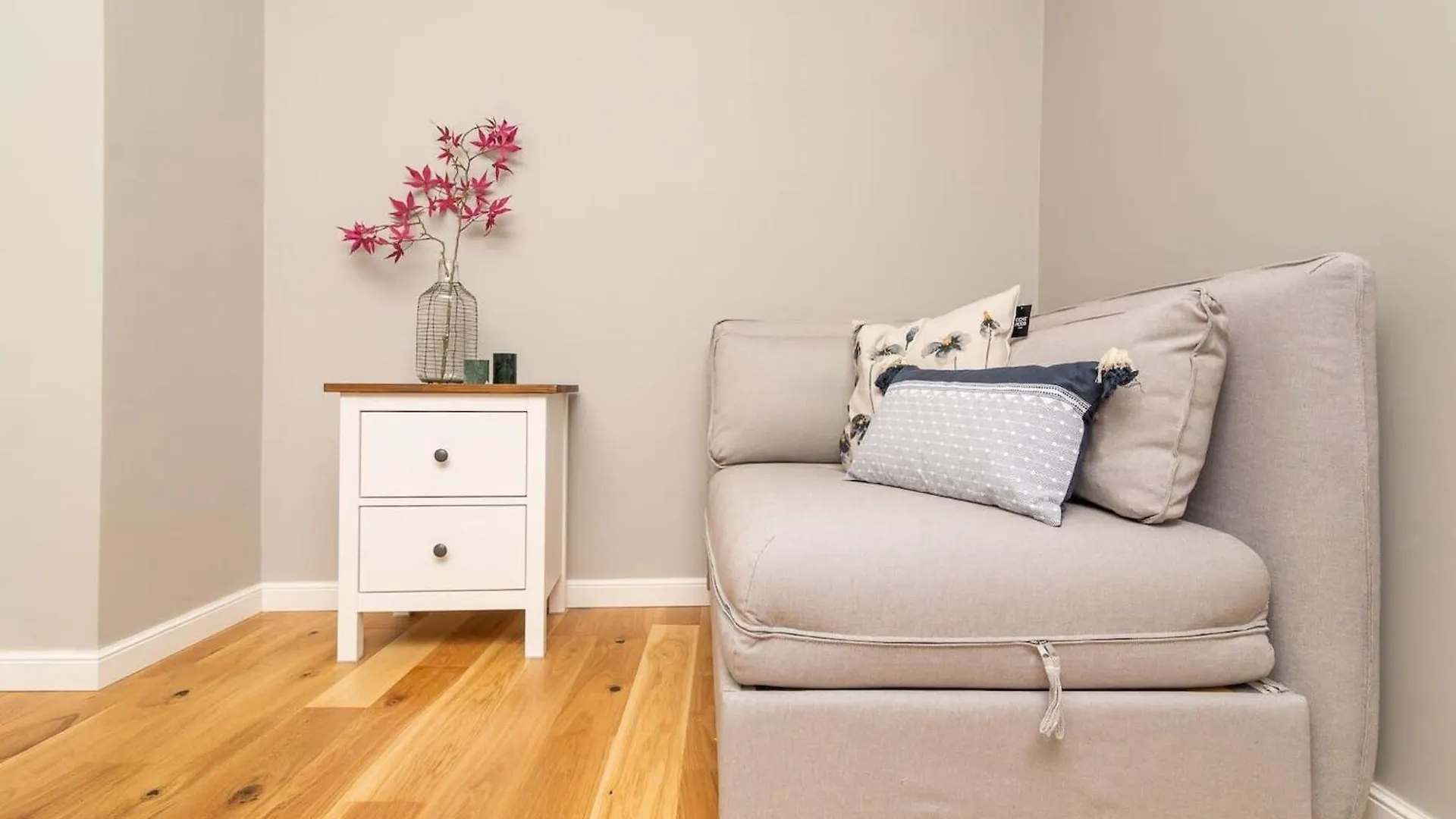 Plac Zamkowy - Aura Apartment By Noclegi Renters Varsó Lengyelország