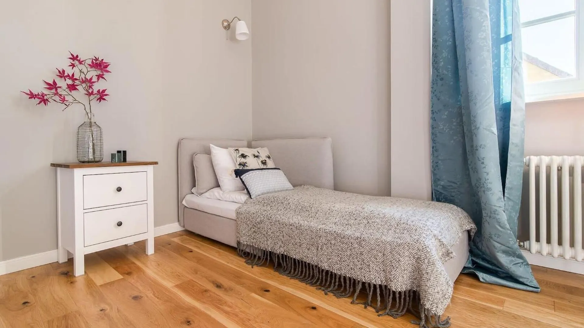 Plac Zamkowy - Aura Apartment By Noclegi Renters Varsó Lengyelország